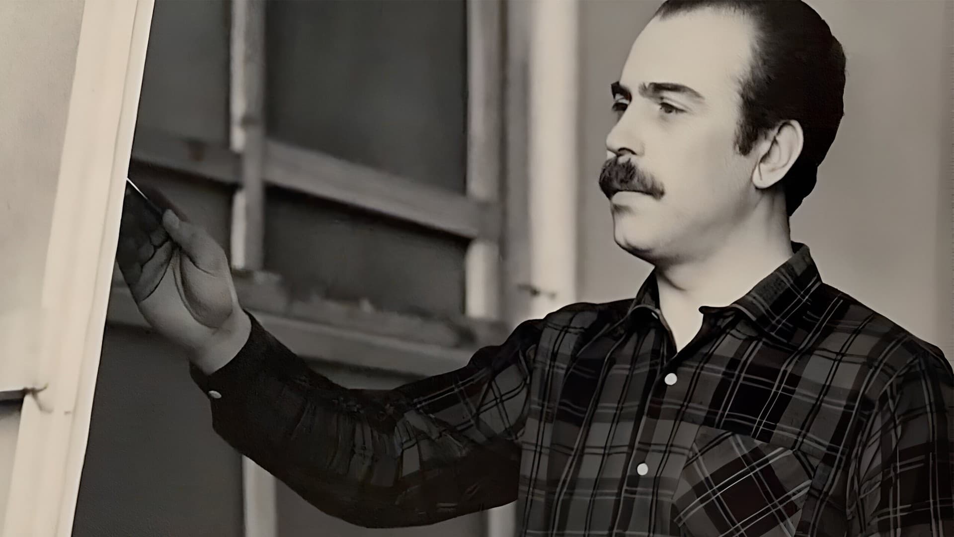 Поднимающий знамя